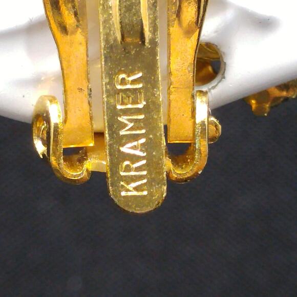 Vintage Blue Green AB Rhinestone Clip Earrings, Gold Plated, Signed KRAMER - Picture 5 of 10